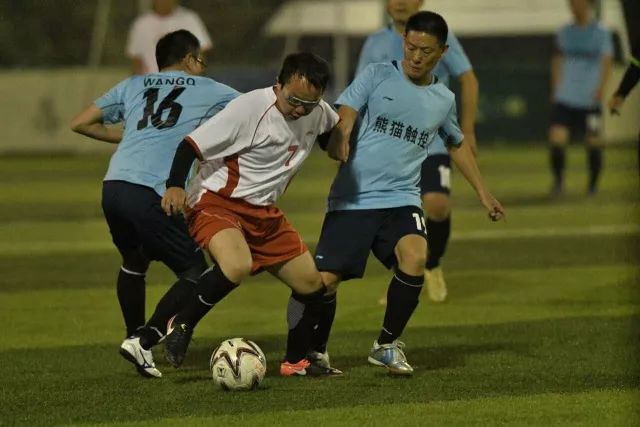 33岁郭艾伦面临无球可打的局面，辽篮该如何处理？
